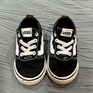 Black and White Toddler Vans
